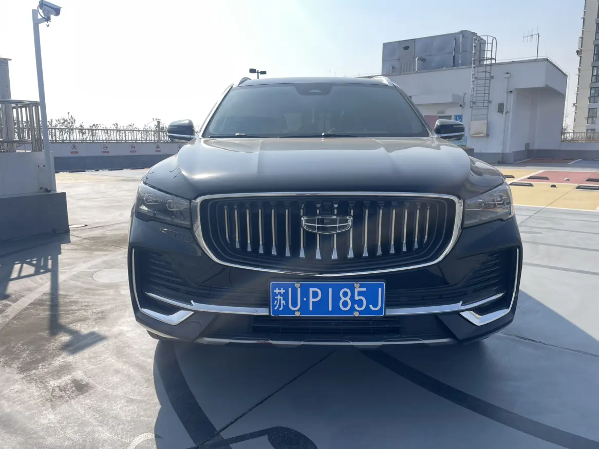 Geely Monjaro (Xingyue L)  из Китая