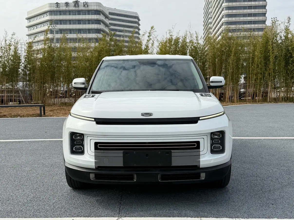 Geely ICON  из Китая