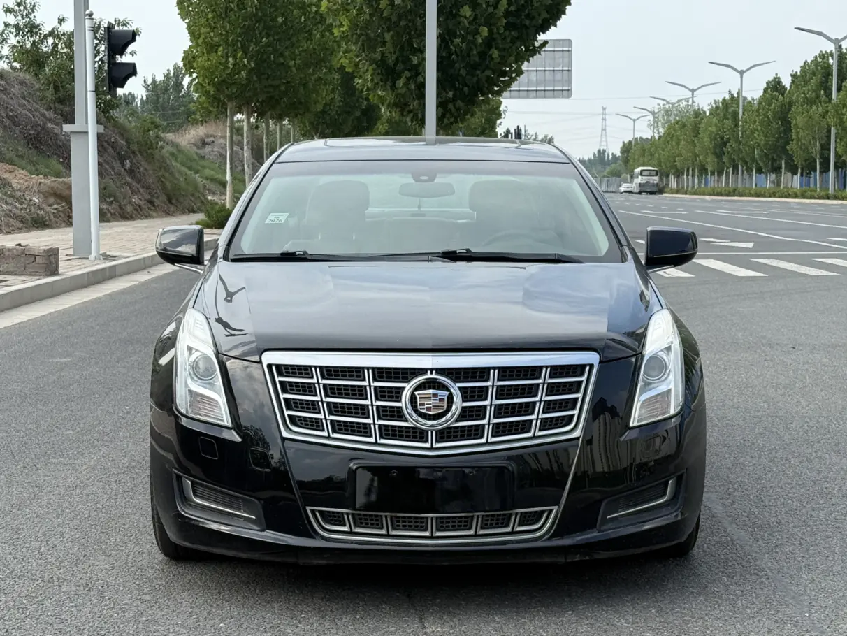 Cadillac XTS  из Китая
