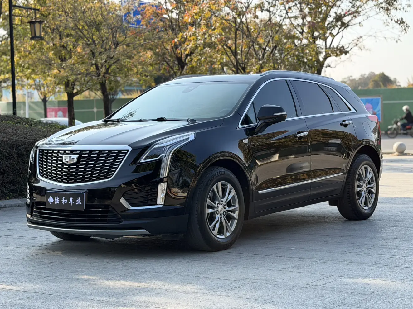 Cadillac XT5  из Китая