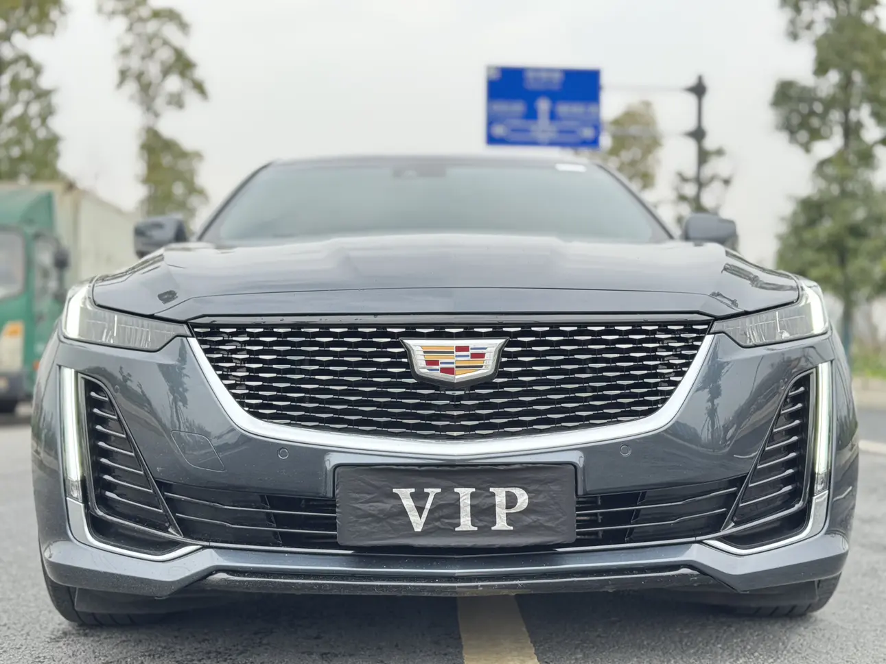 Cadillac CT5  из Китая
