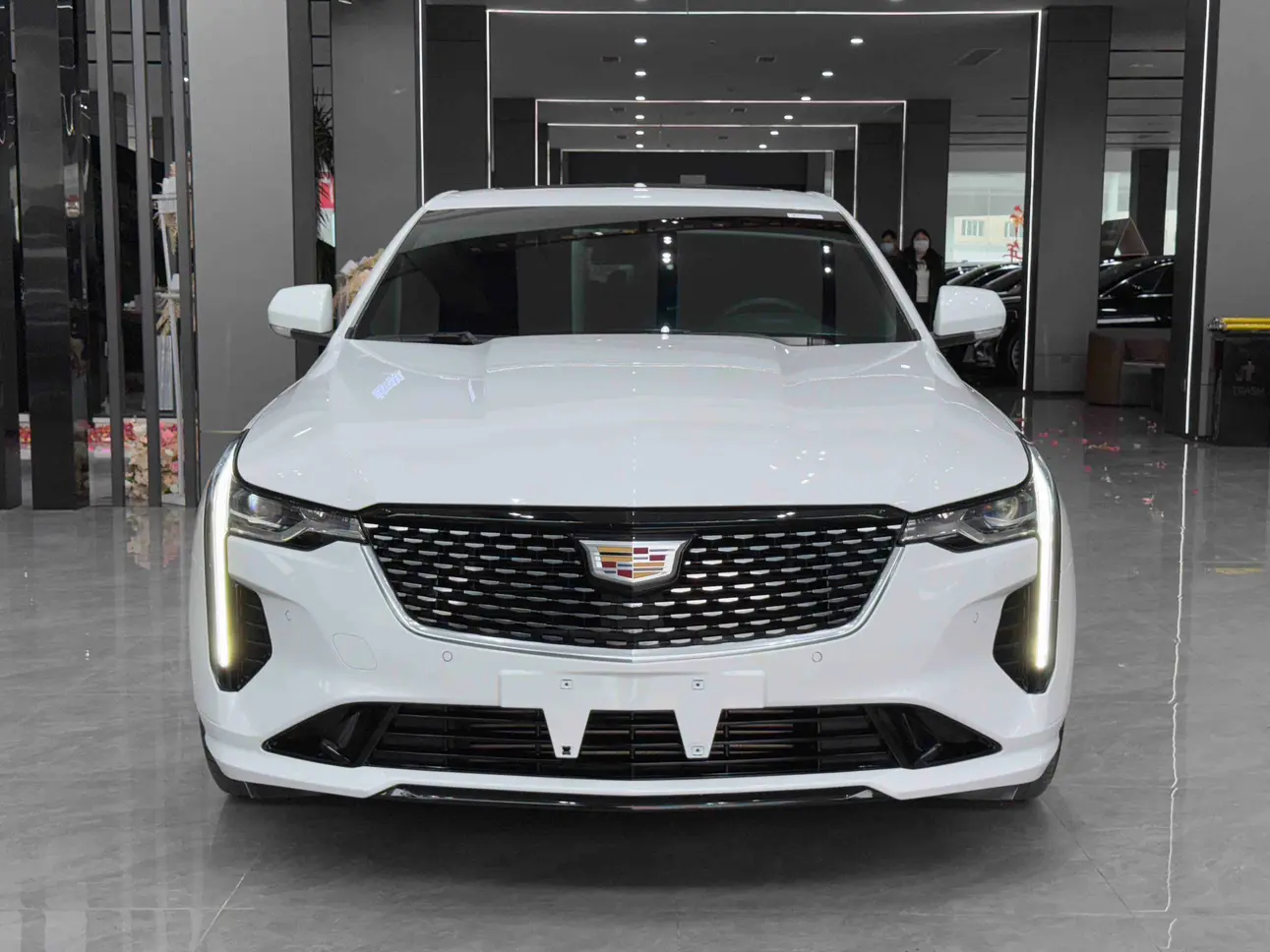 Cadillac CT4  из Китая