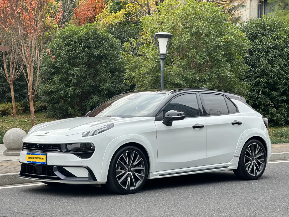 Lynk & Co 02 Hatchback  из Китая