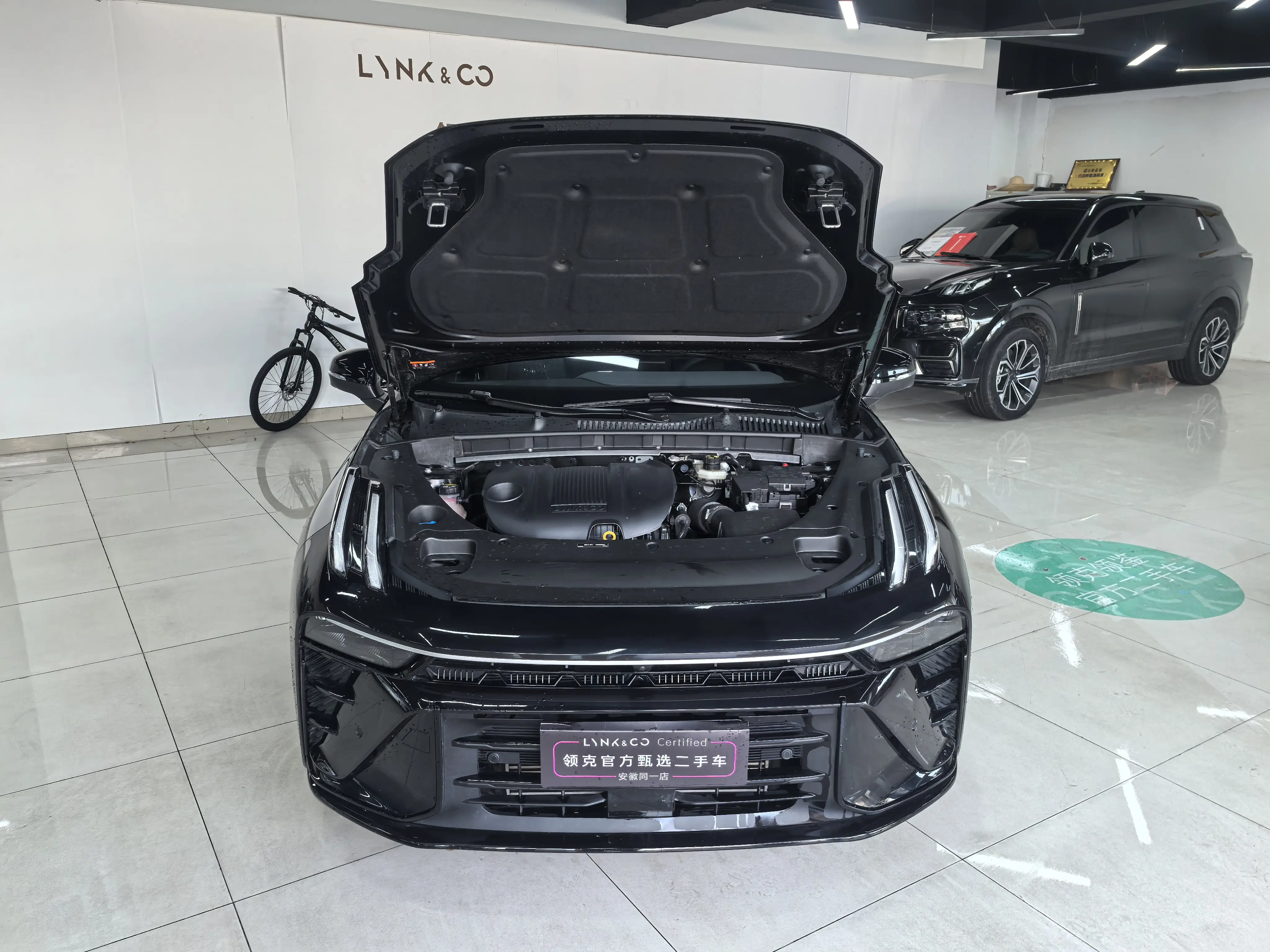 Lynk & Co 03