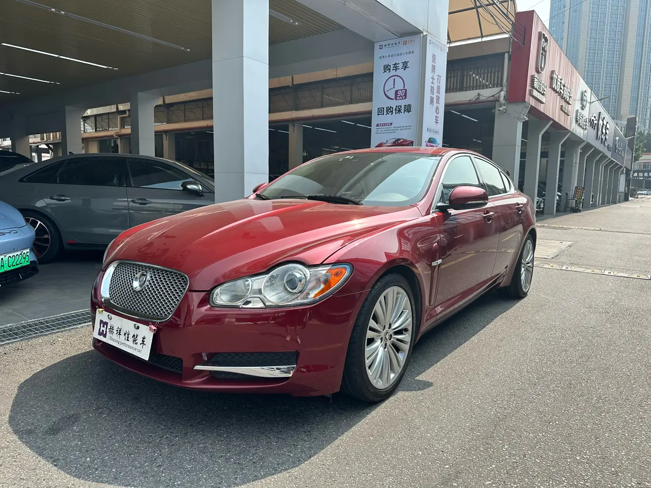 Jaguar XF  из Китая