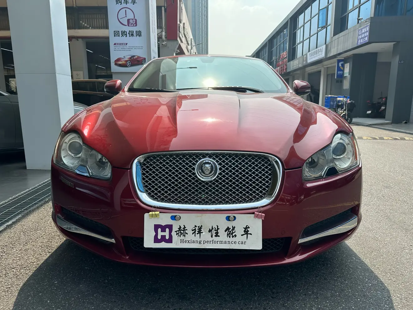Jaguar XF  из Китая