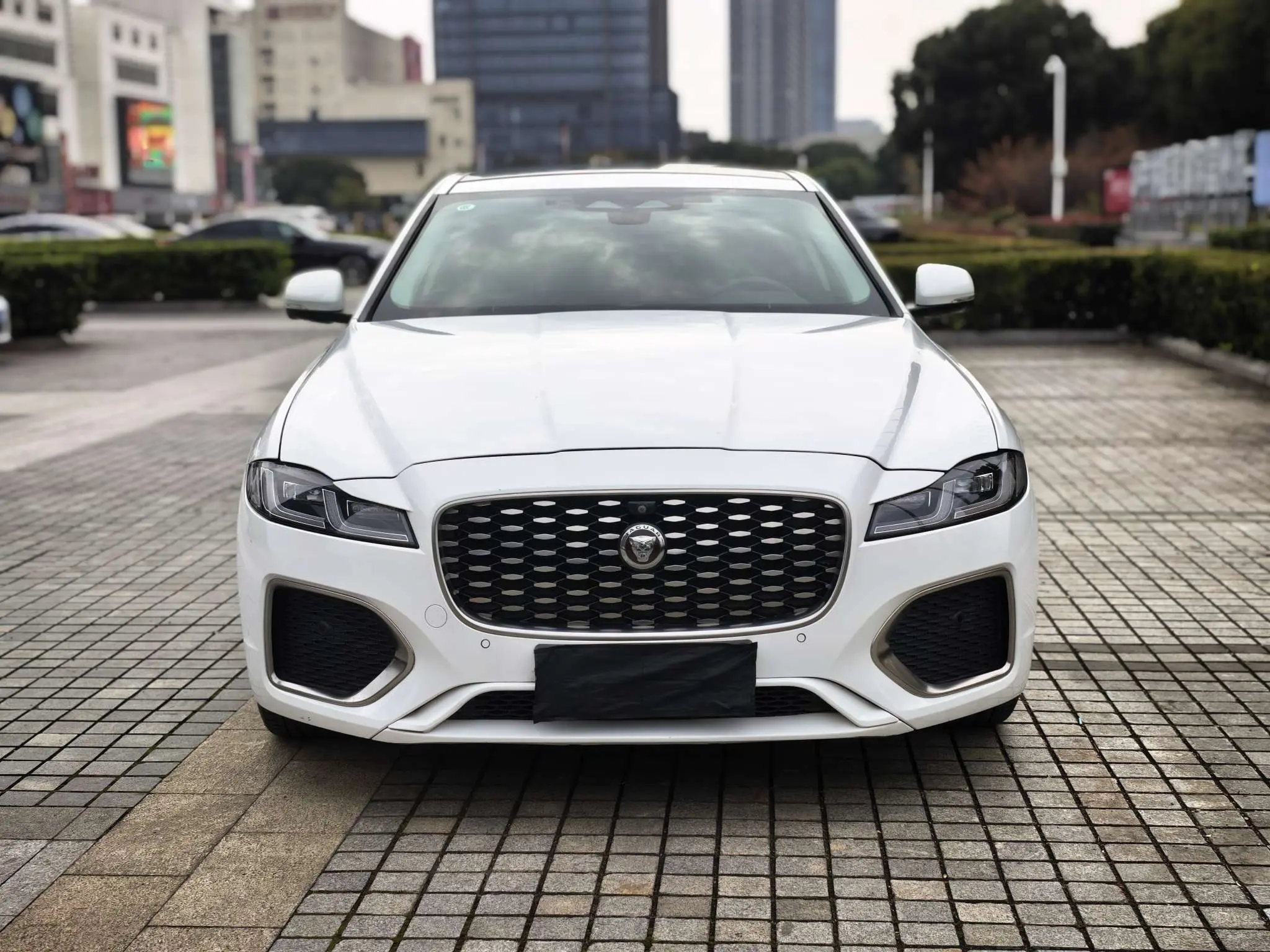 Jaguar XFL  из Китая