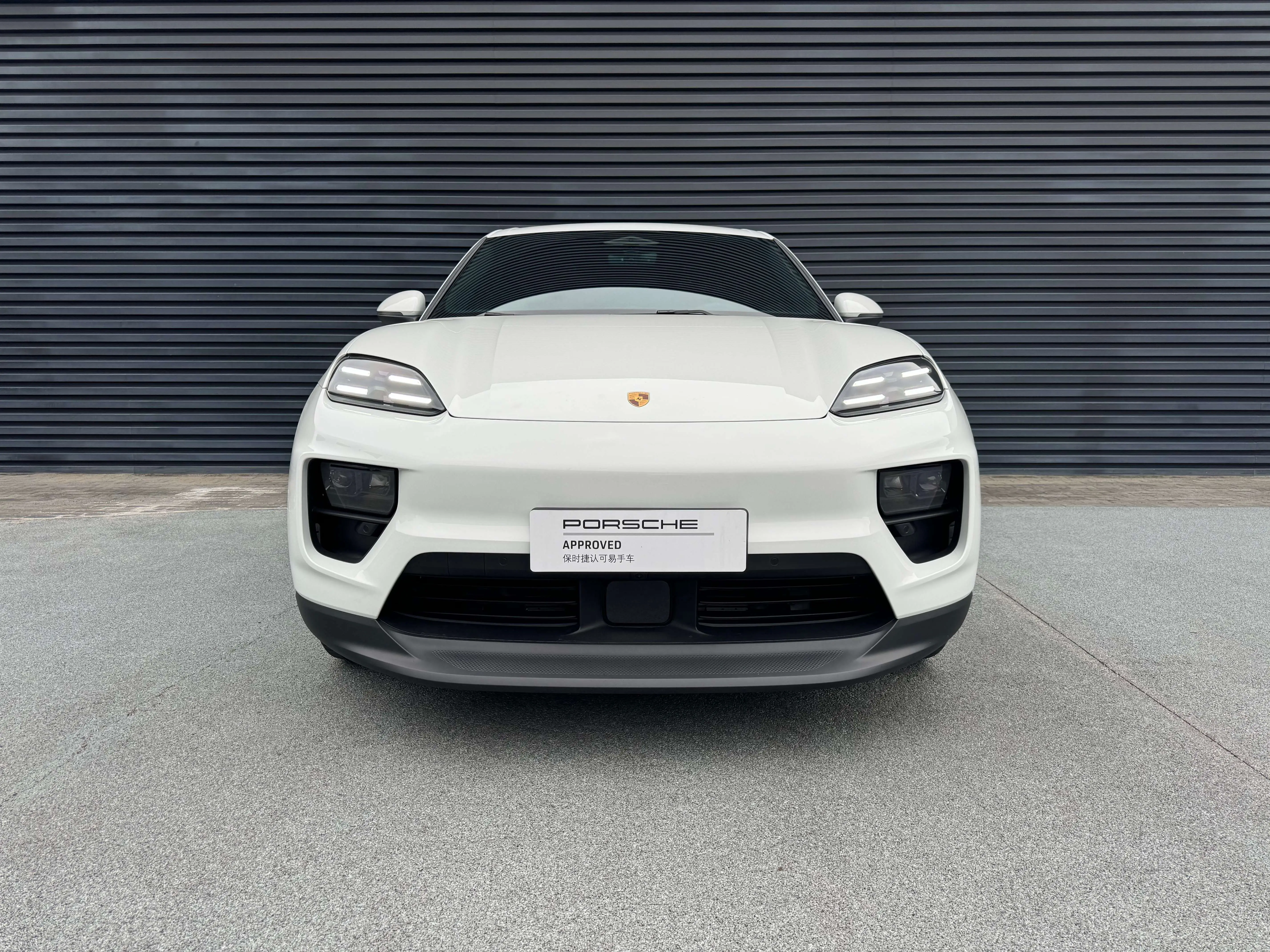 Porsche Macan EV  из Китая