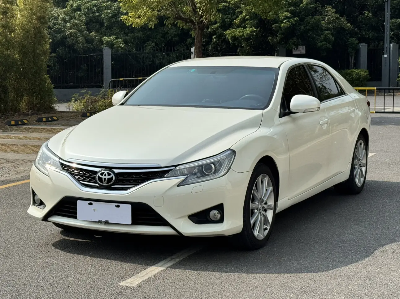 Toyota Ruizhi  из Китая