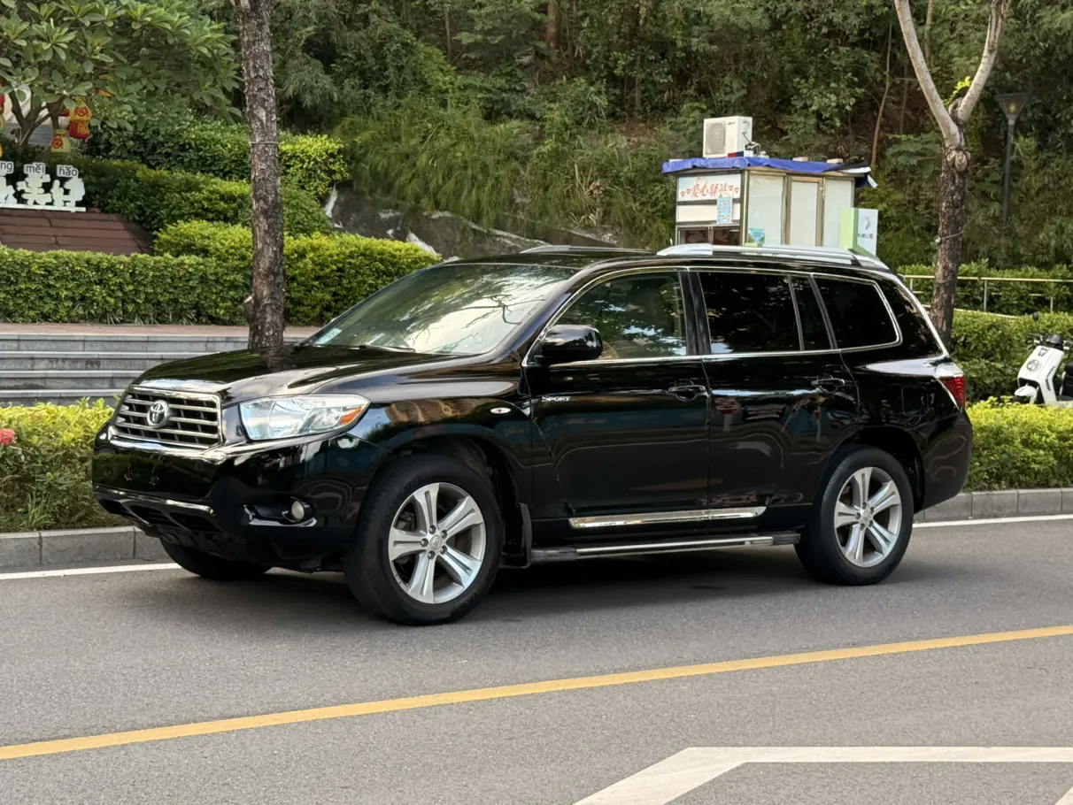 Toyota Highlander  из Китая