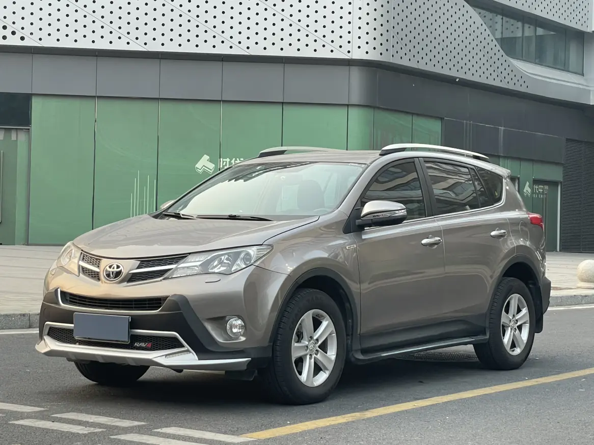 Toyota RAV4  из Китая