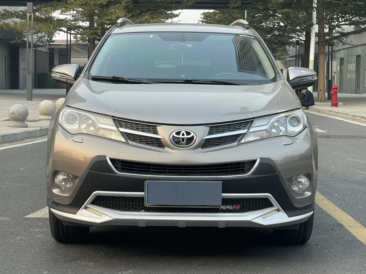 Toyota RAV4  из Китая