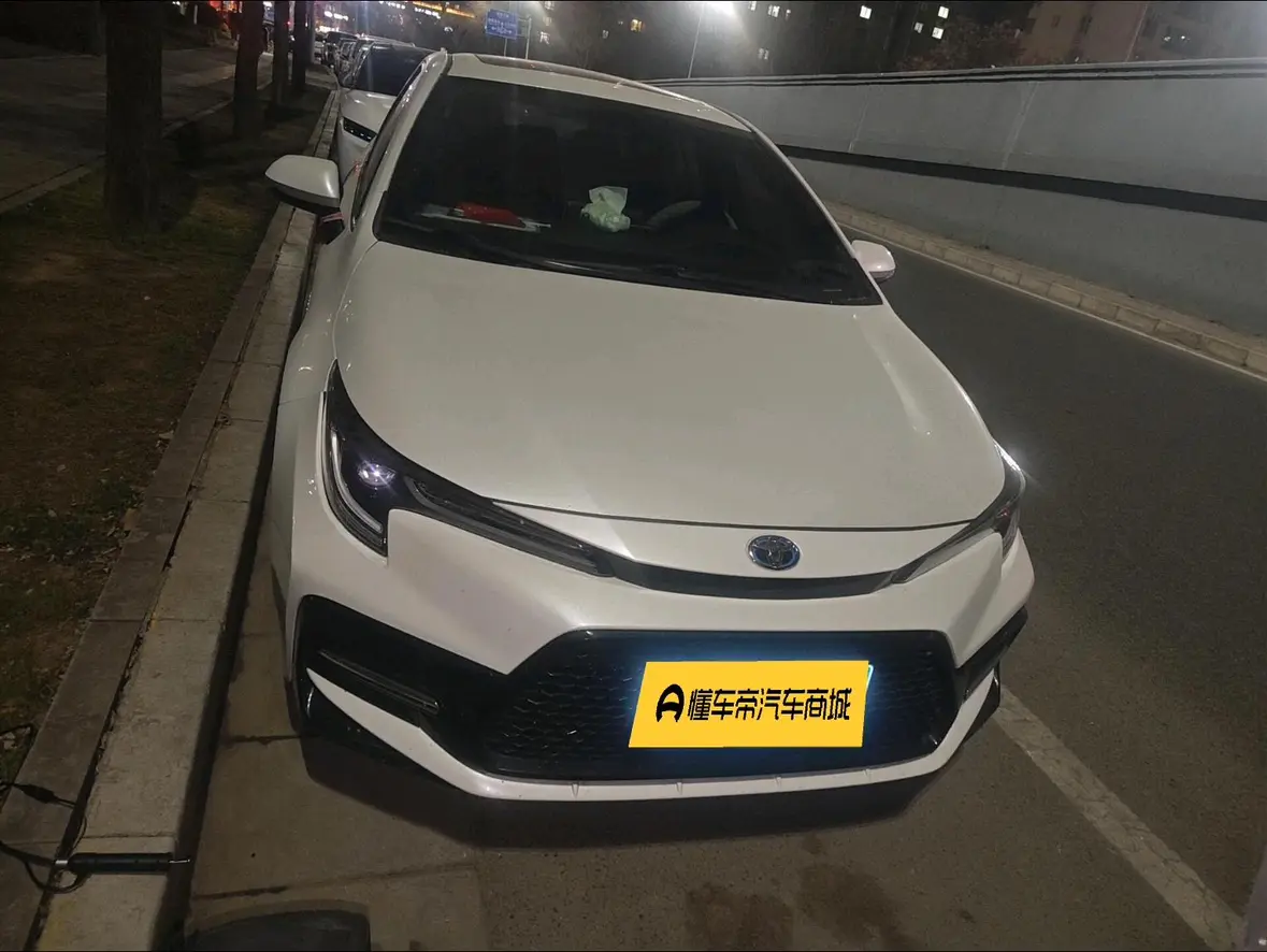 Toyota Levin (Lei Ling)  из Китая