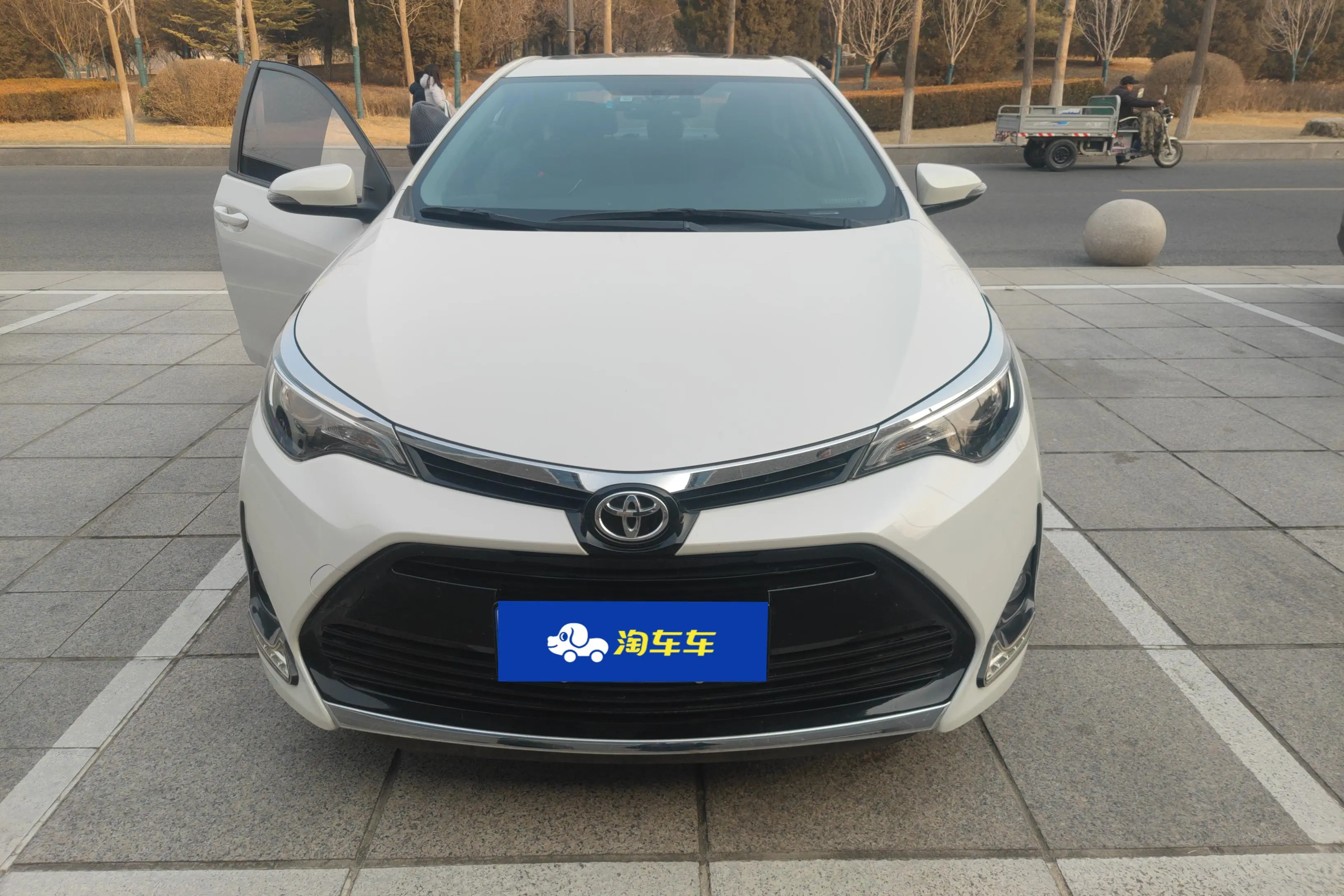 Toyota Levin (Lei Ling)  из Китая