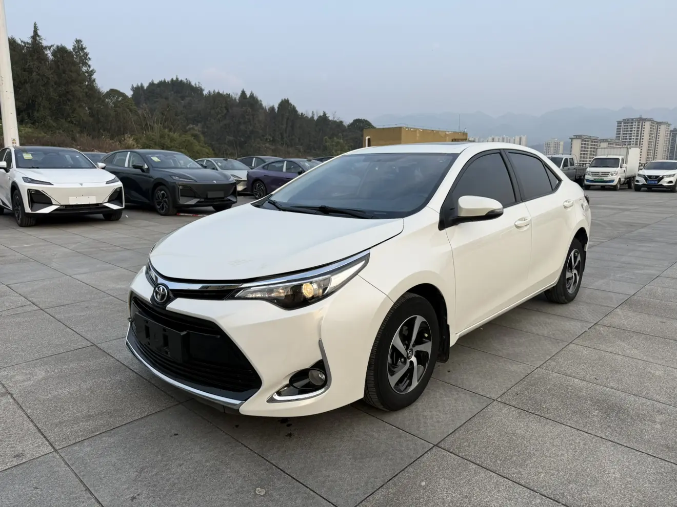 Toyota Levin (Lei Ling)  из Китая