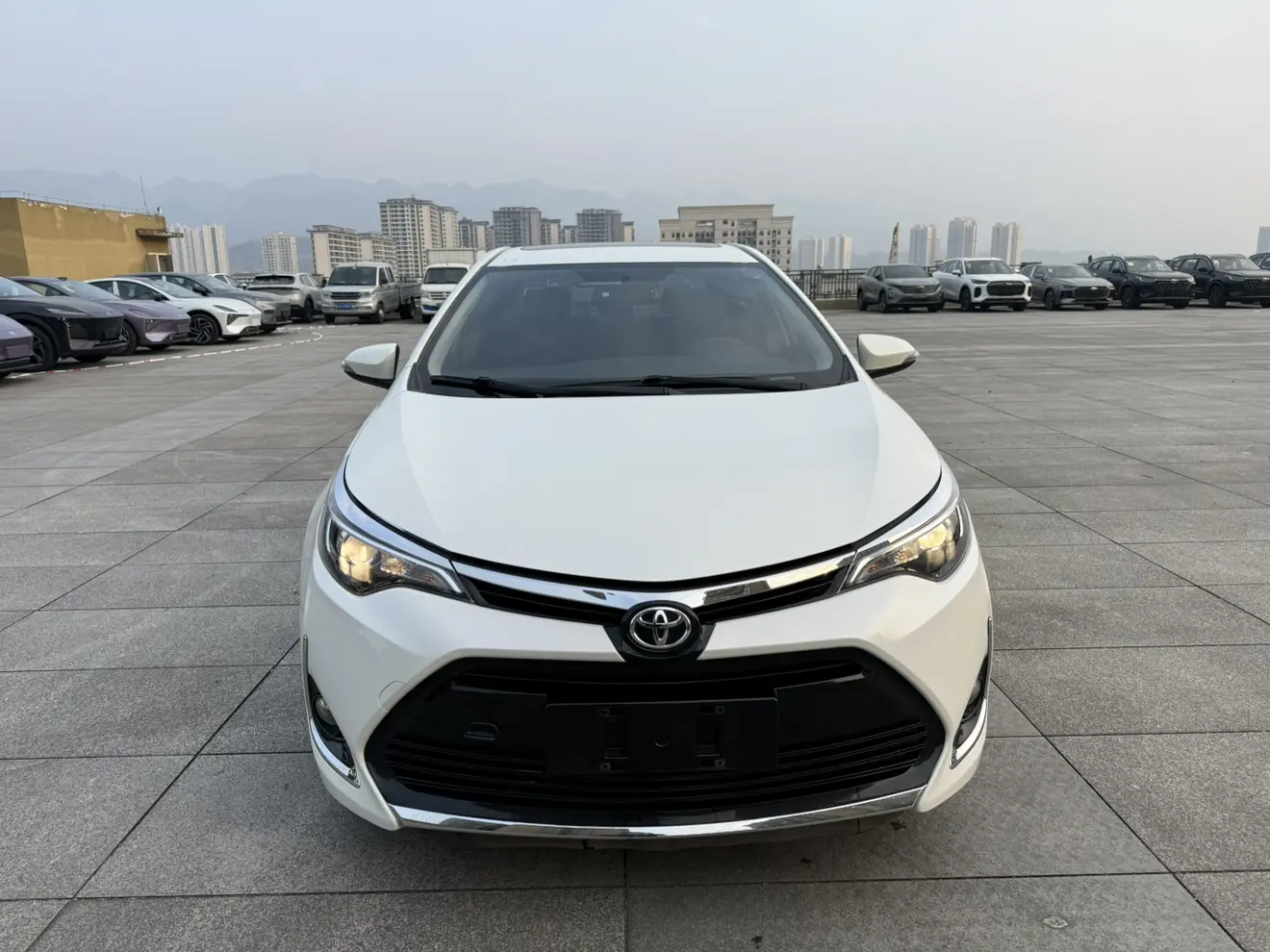 Toyota Levin (Lei Ling)  из Китая