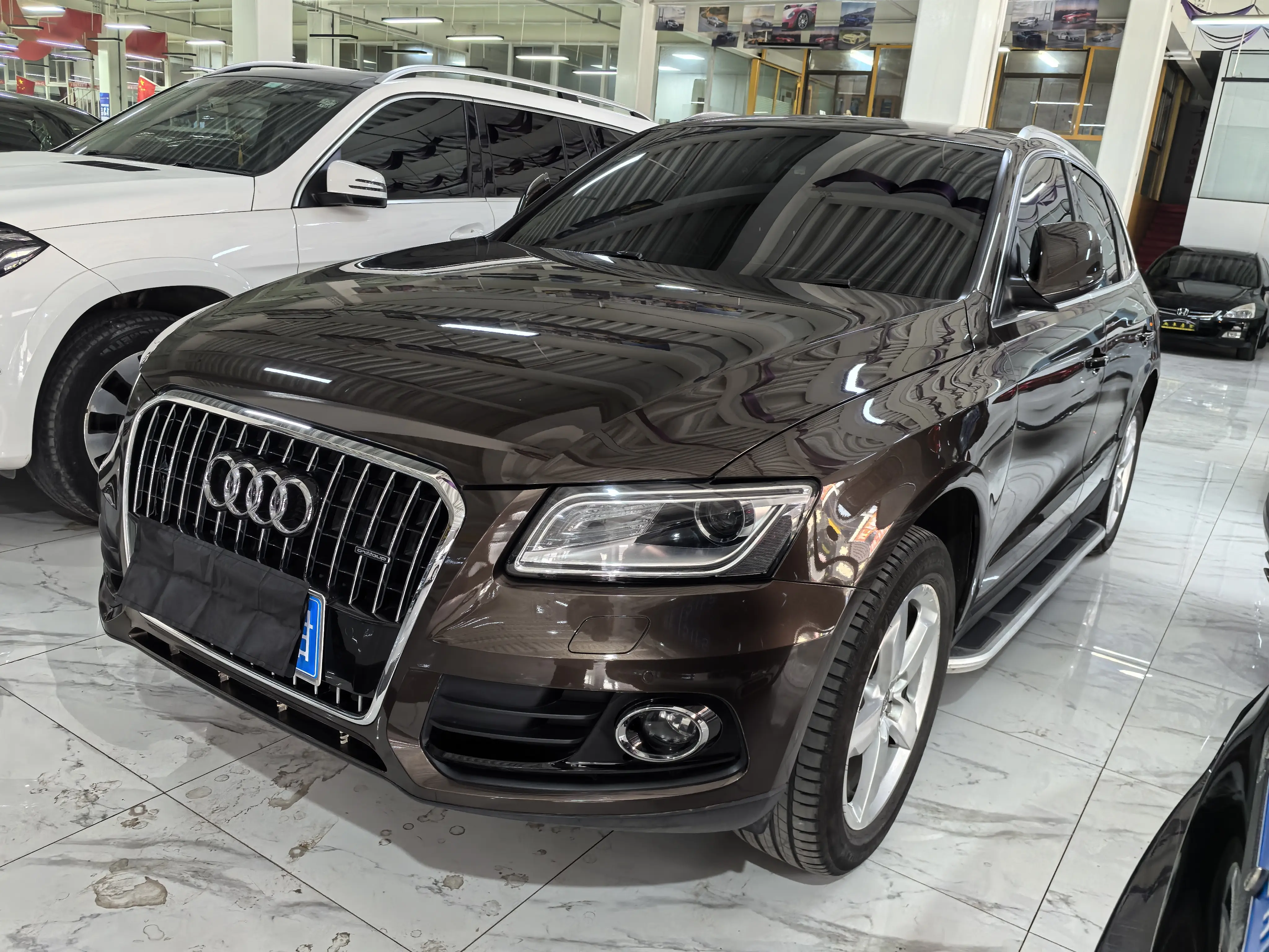 Audi Q5  из Китая