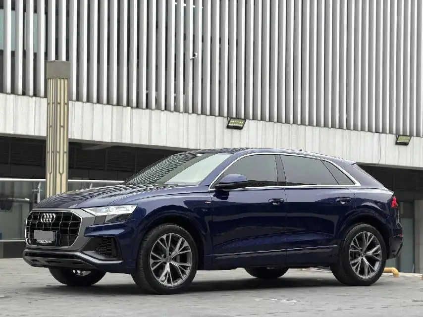 Audi Q8  из Китая