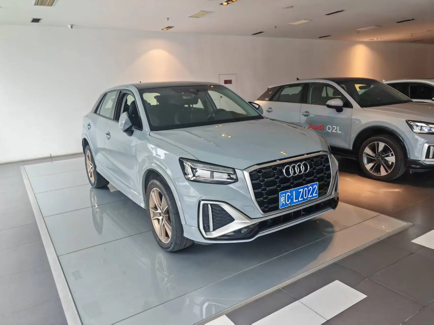 Audi Q2L  из Китая