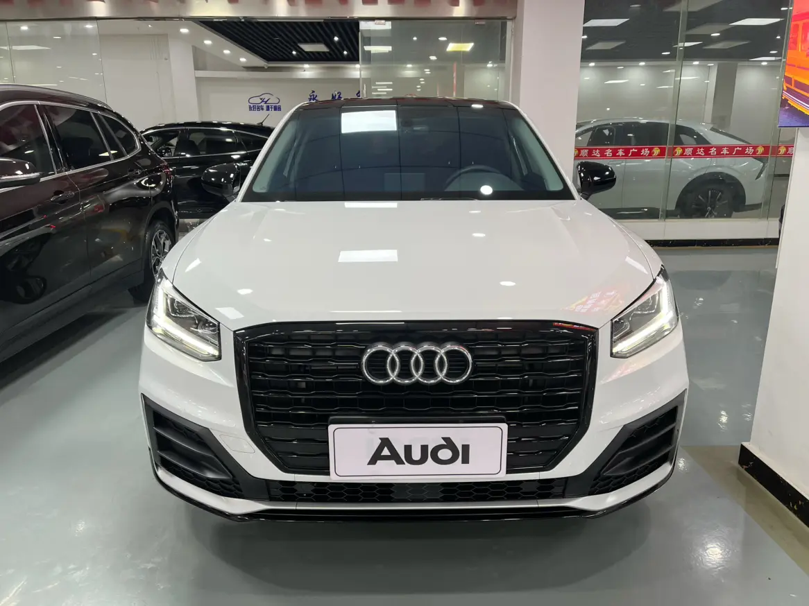 Audi Q2L  из Китая