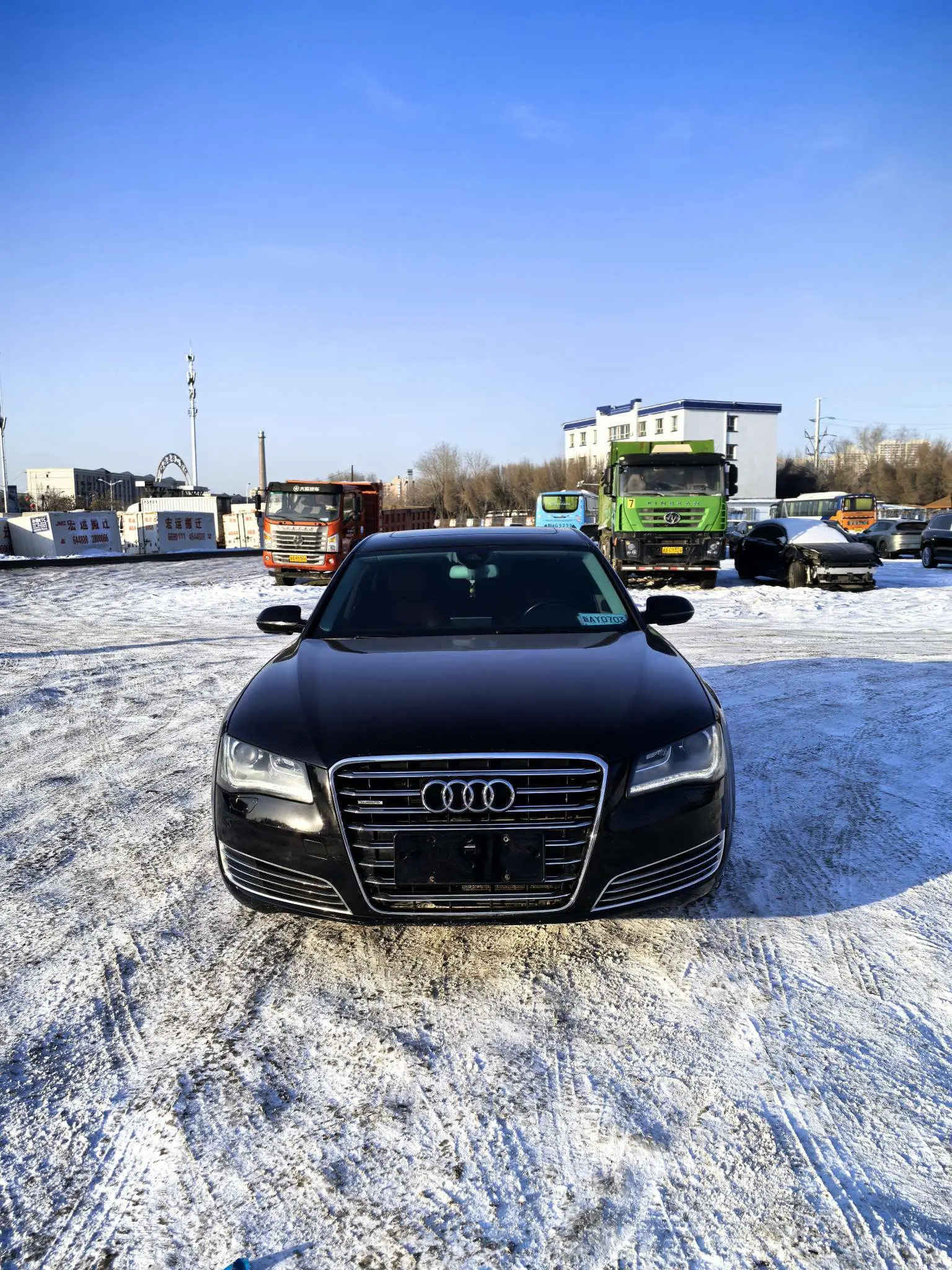 Audi A8  из Китая