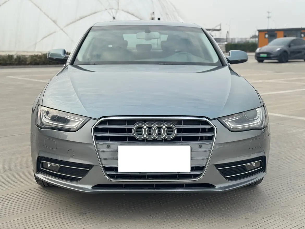 Audi A4L  из Китая