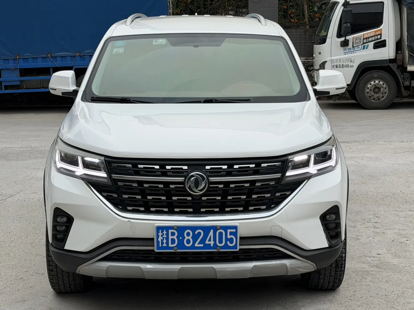 Forthing Fengxing T5L  из Китая