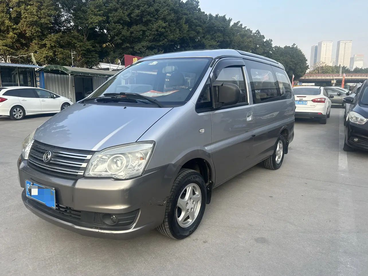 Forthing Lingzhi  из Китая