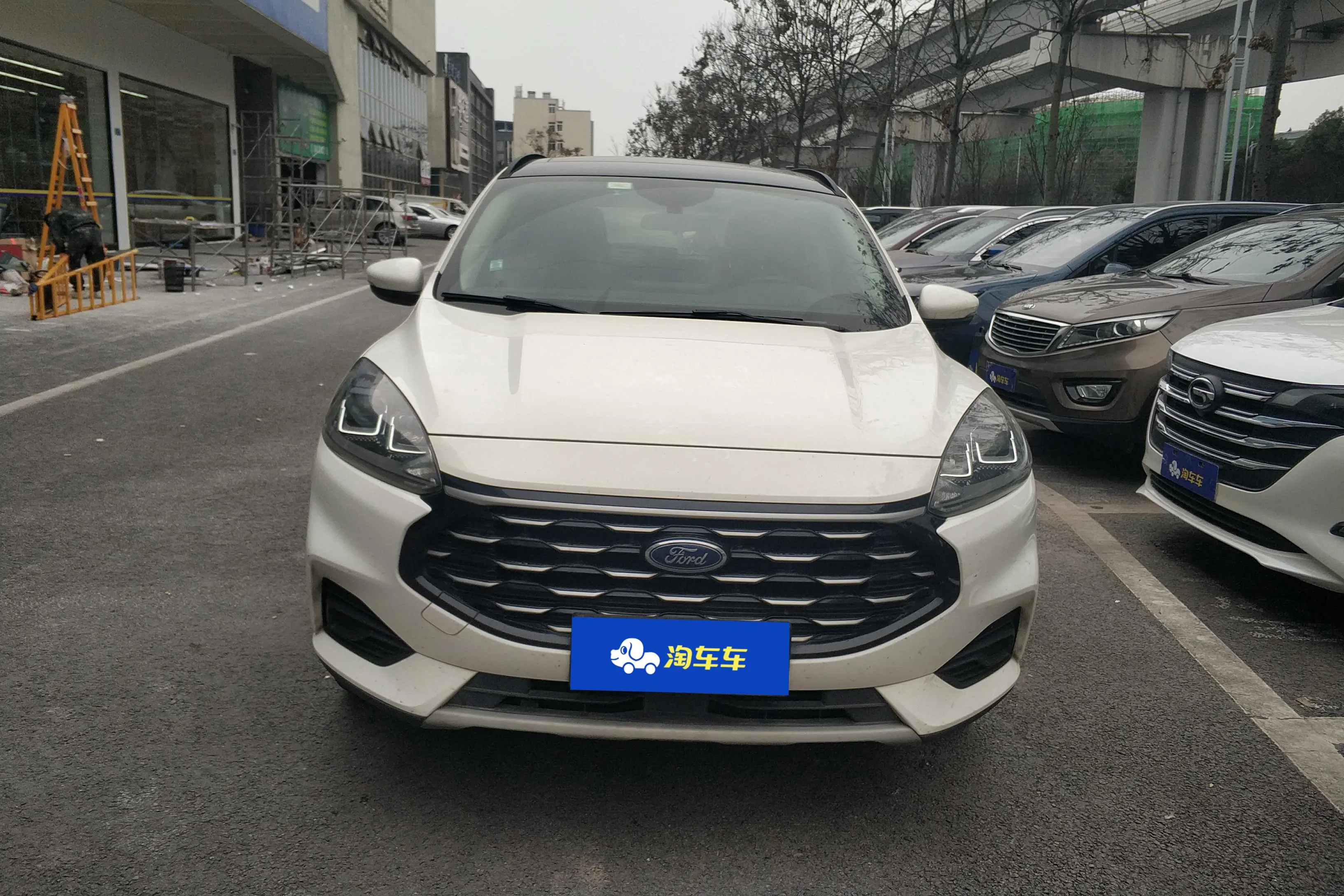 Ford Escape  из Китая