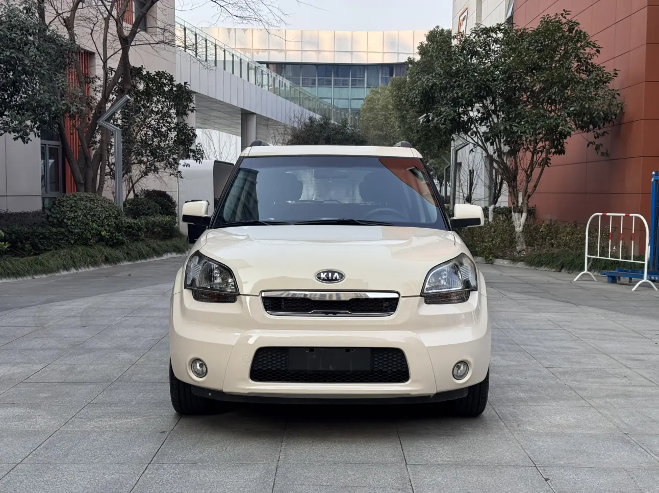 Kia Shor  из Китая