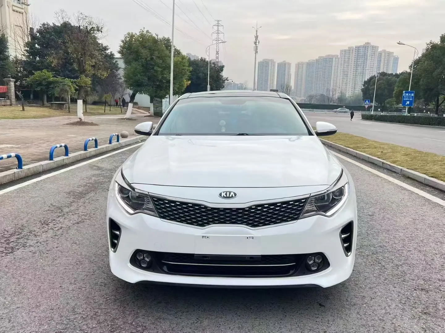 Kia K5  из Китая