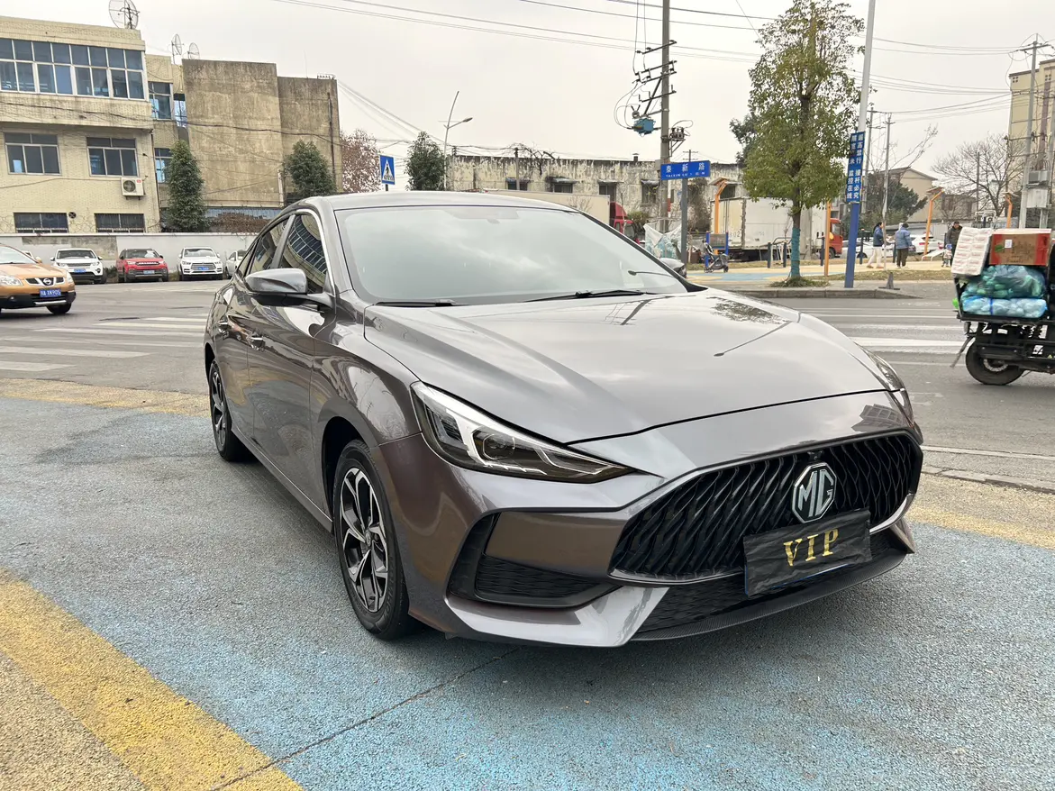 MG 5  из Китая