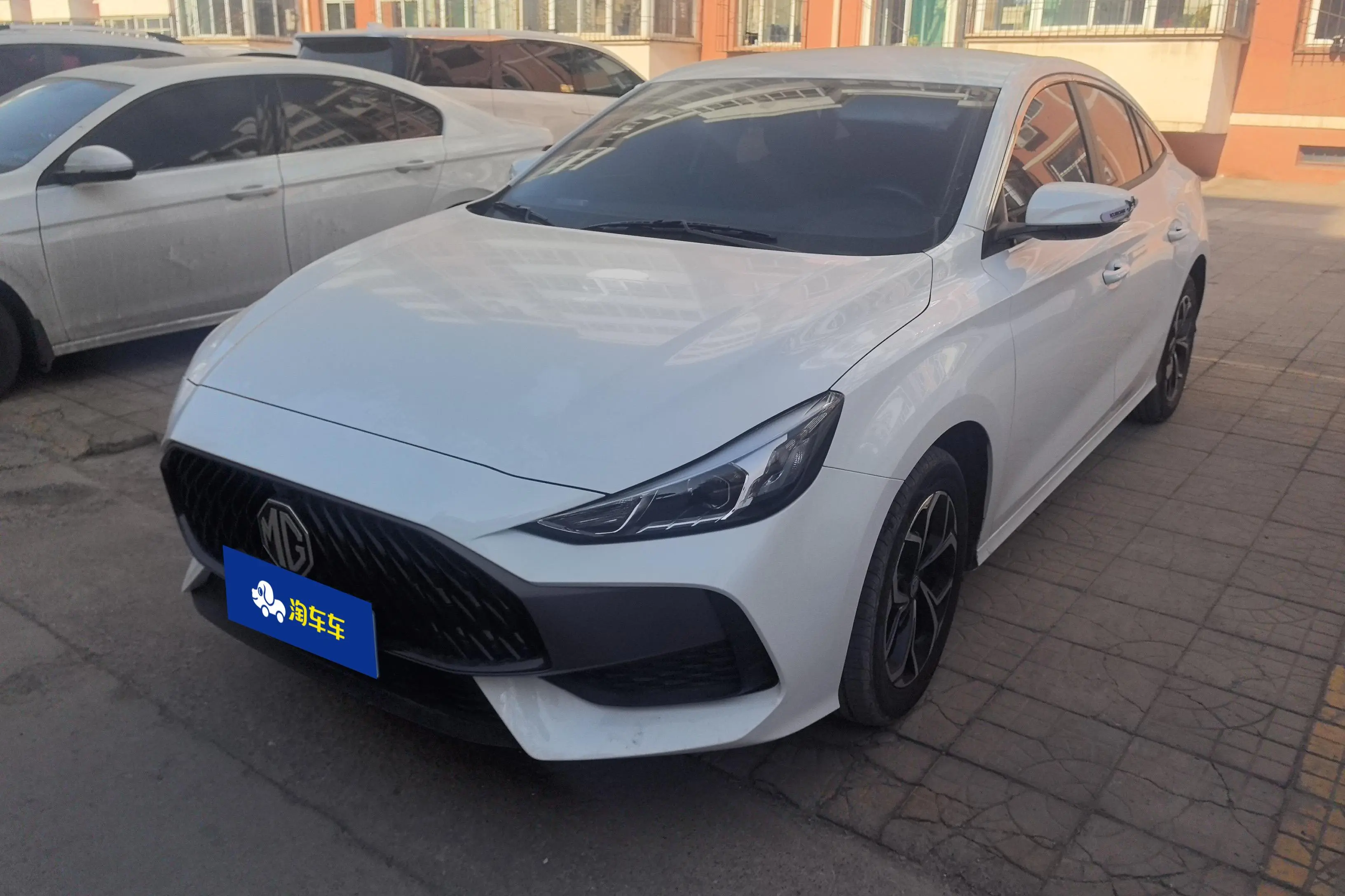 MG 5  из Китая