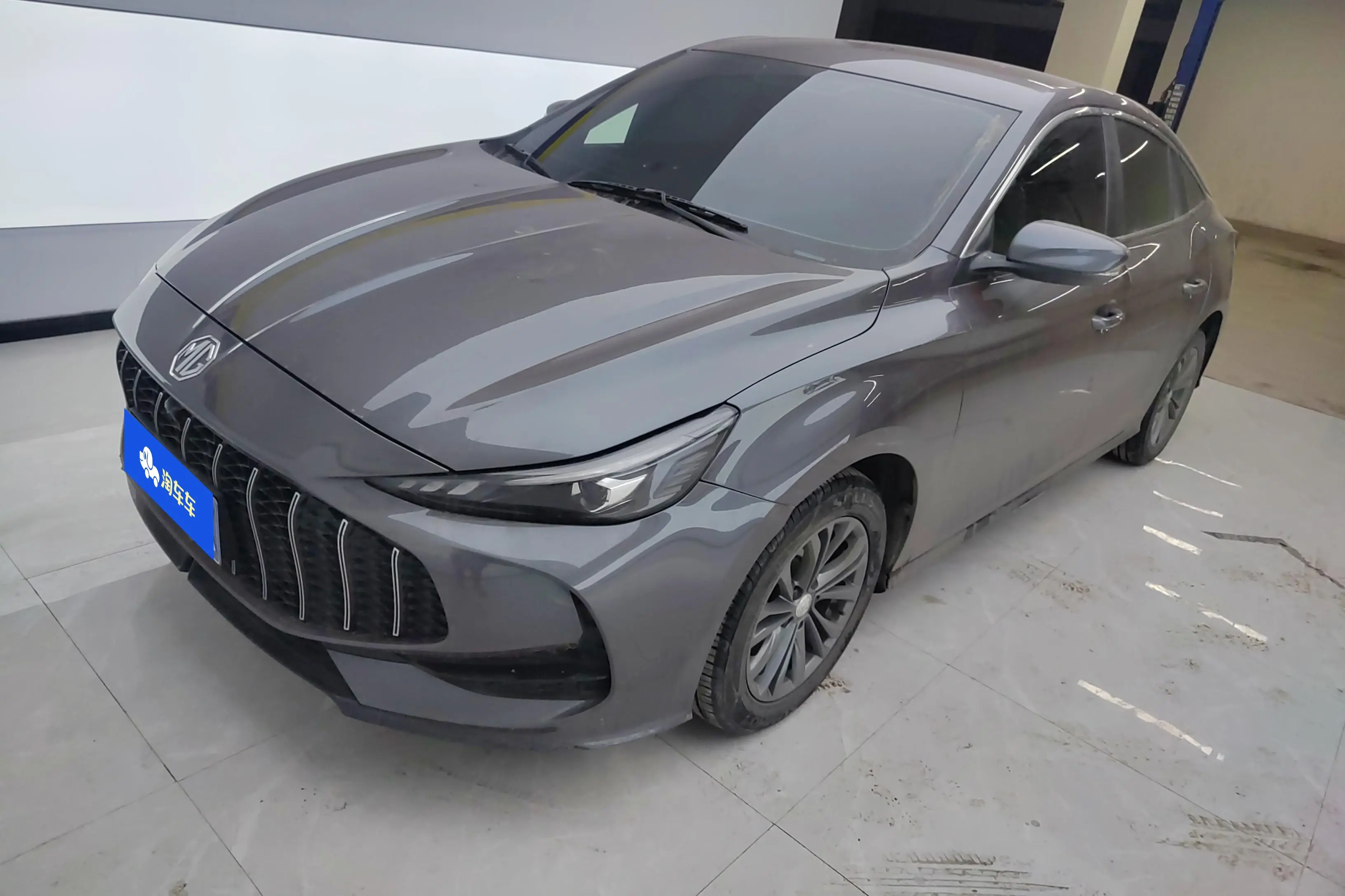 MG 5  из Китая