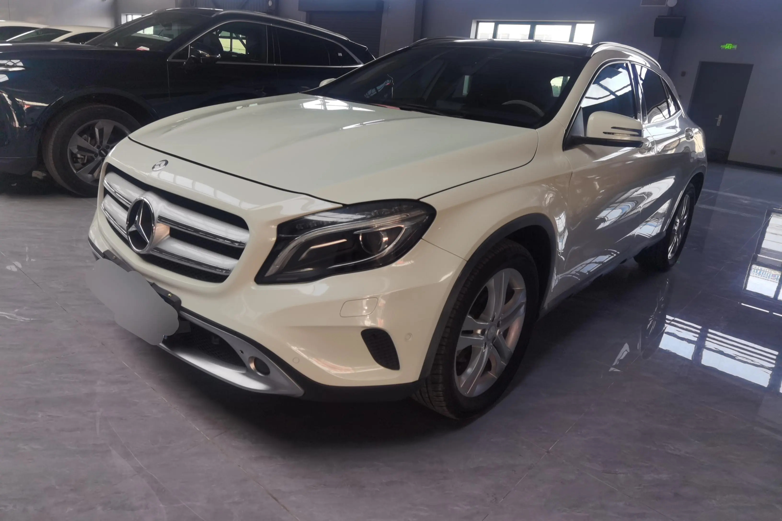 Mercedes-Benz GLA  из Китая