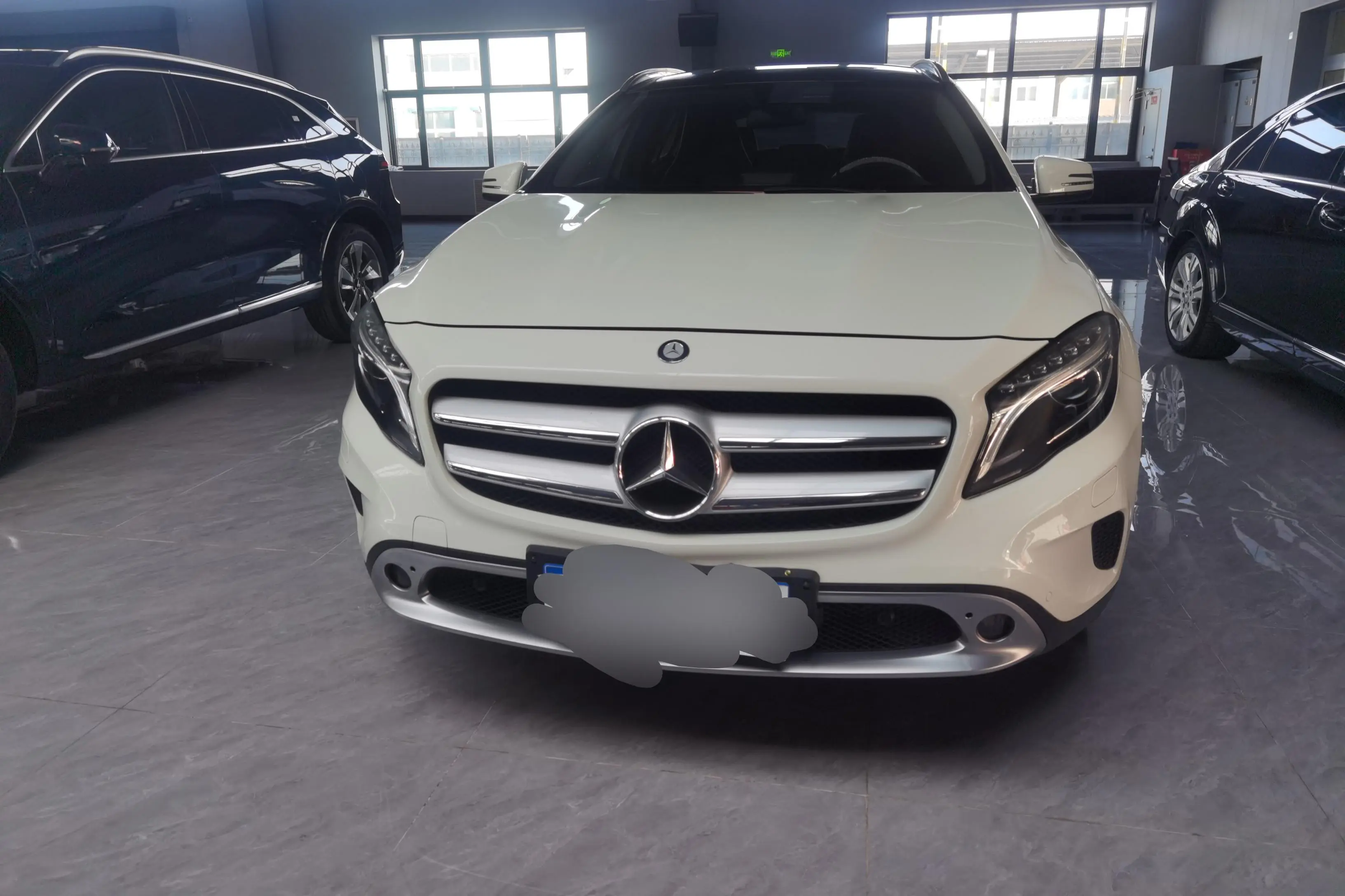 Mercedes-Benz GLA  из Китая