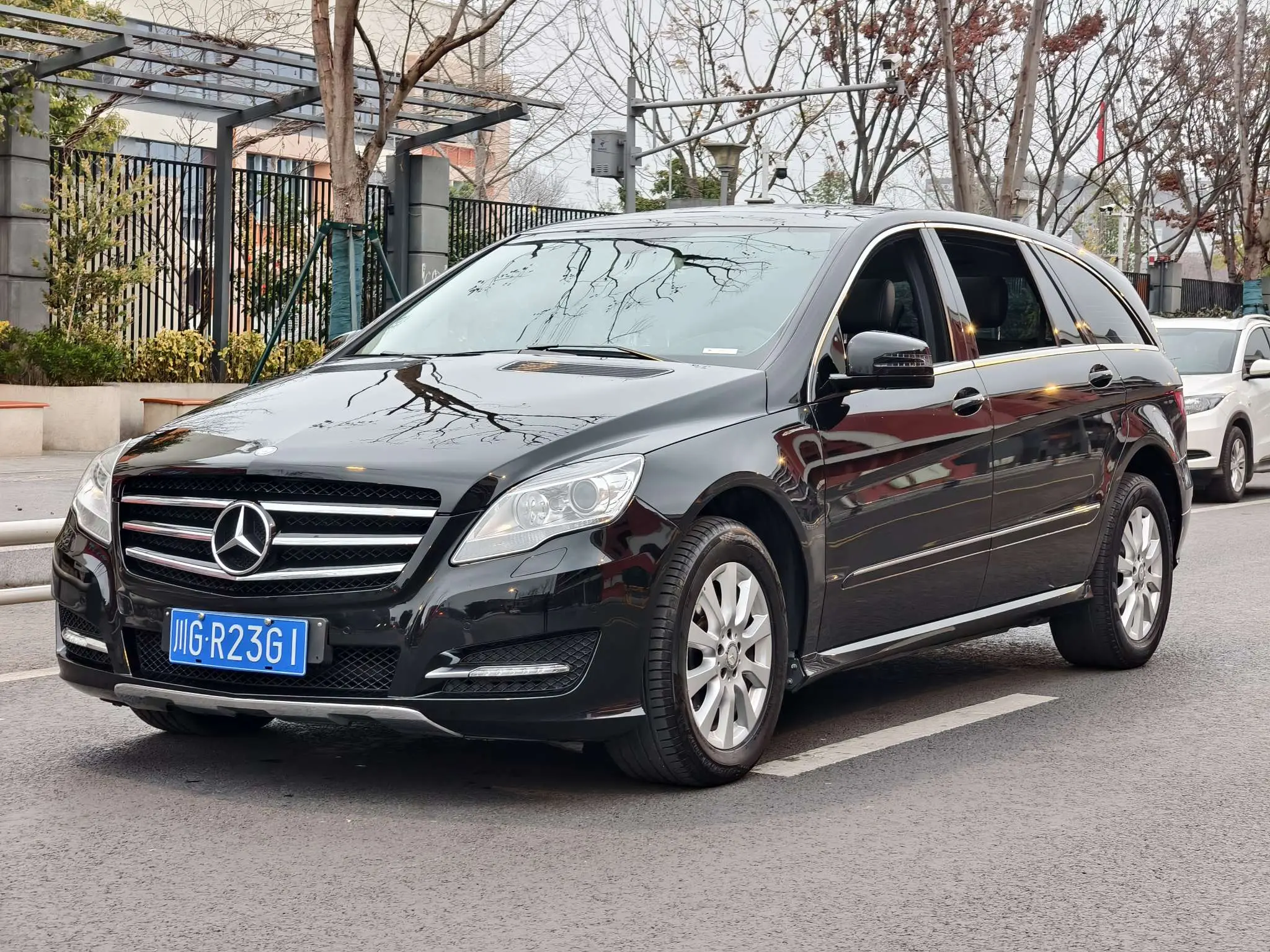 Mercedes-Benz R-Class  из Китая
