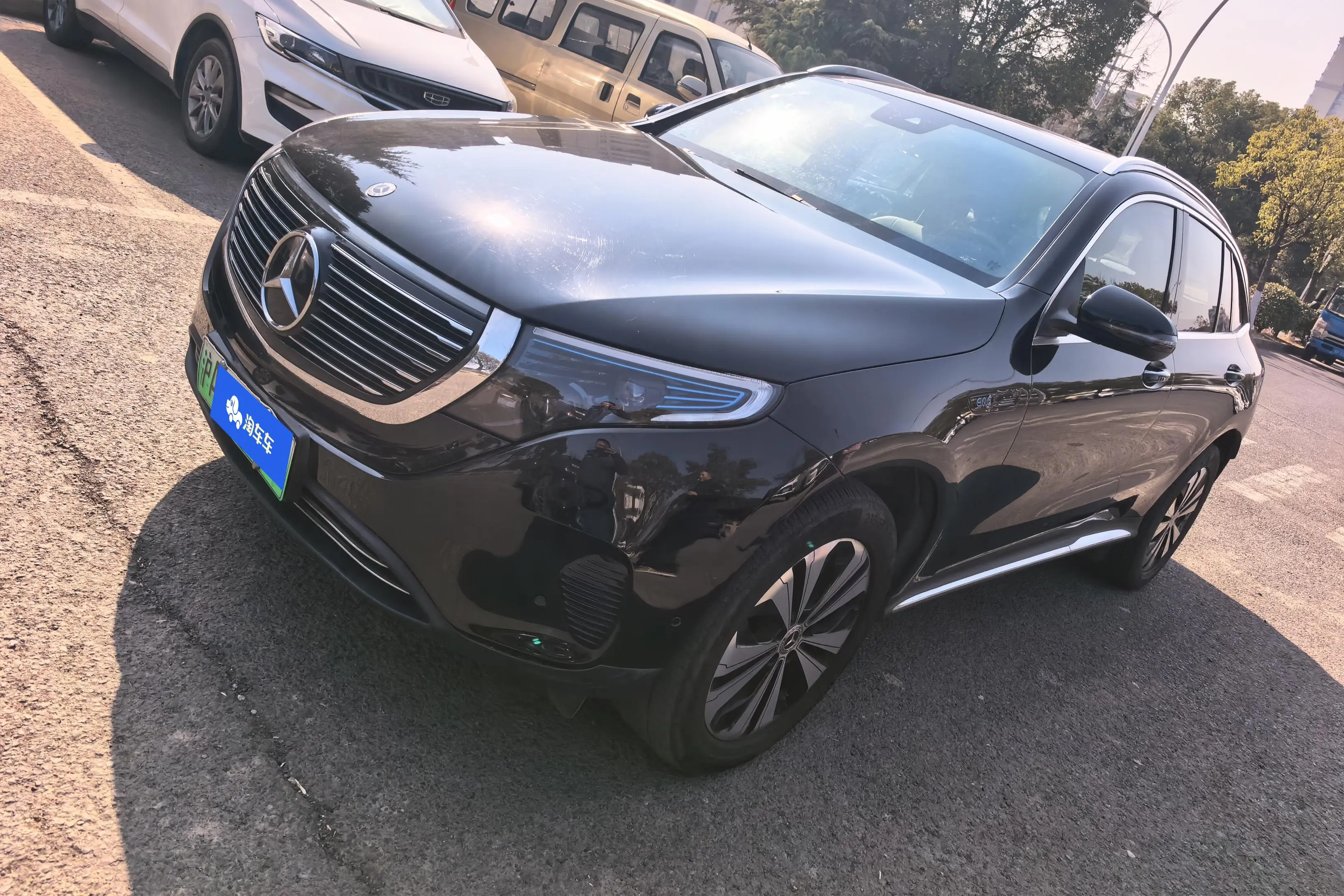 Mercedes-Benz EQC  из Китая