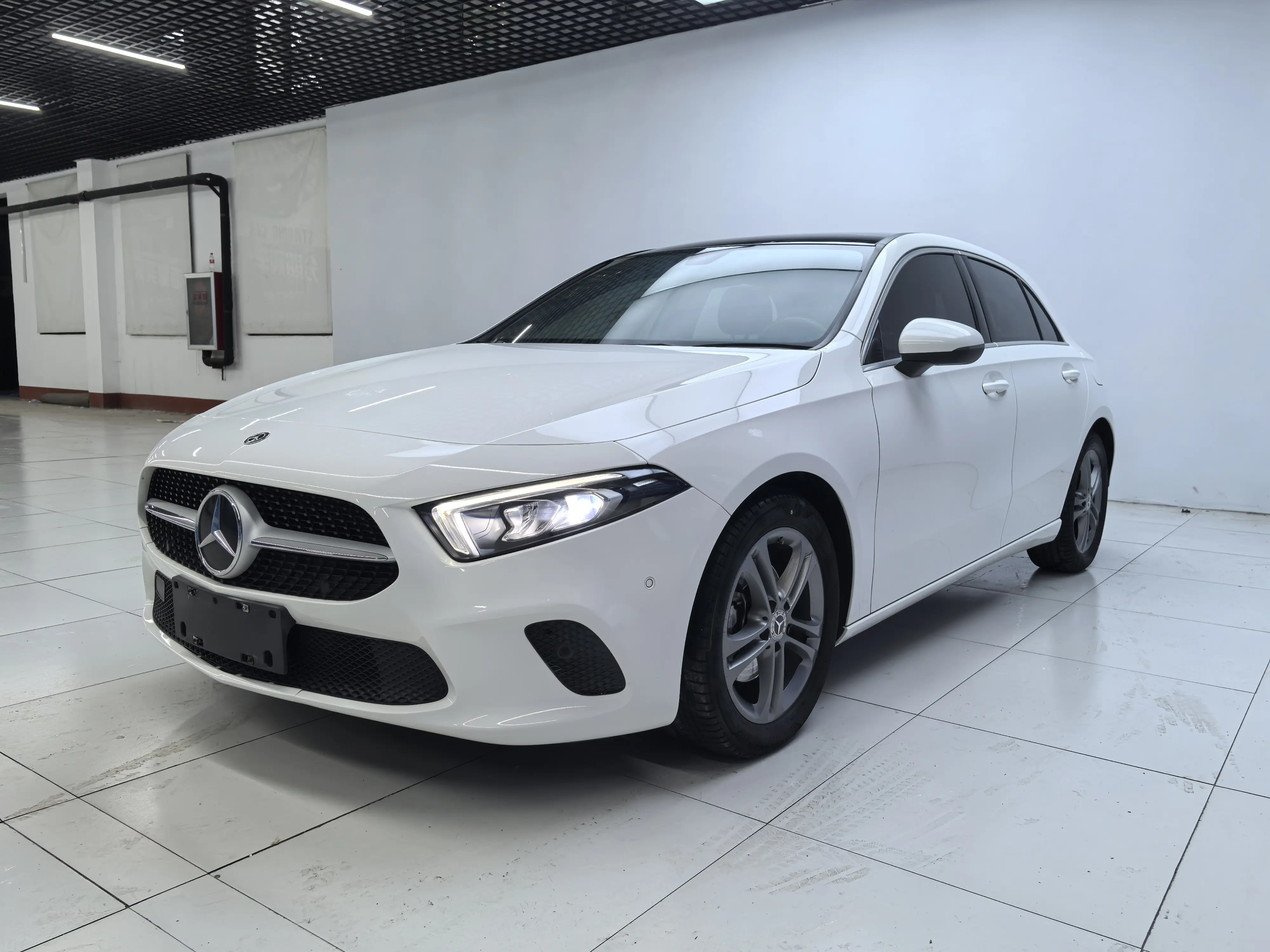 Mercedes-Benz A-Class  из Китая