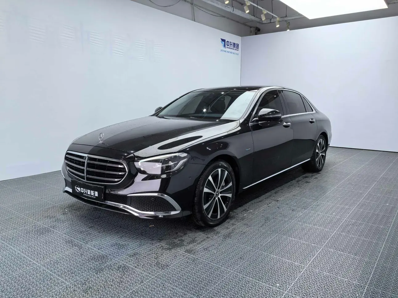 Mercedes-Benz E-Class PHEV  из Китая