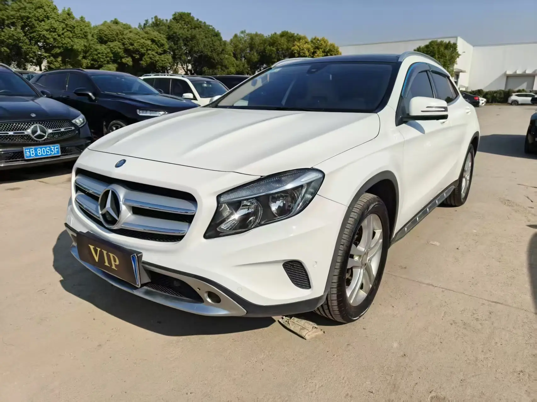 Mercedes-Benz GLA  из Китая