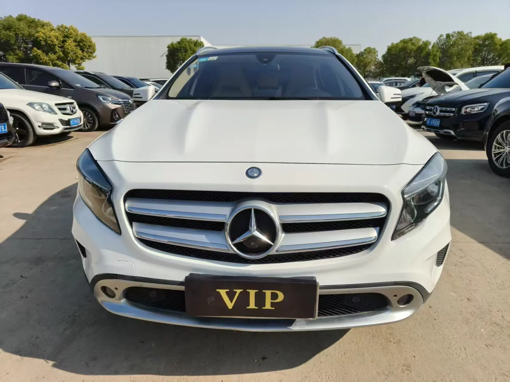 Mercedes-Benz GLA  из Китая