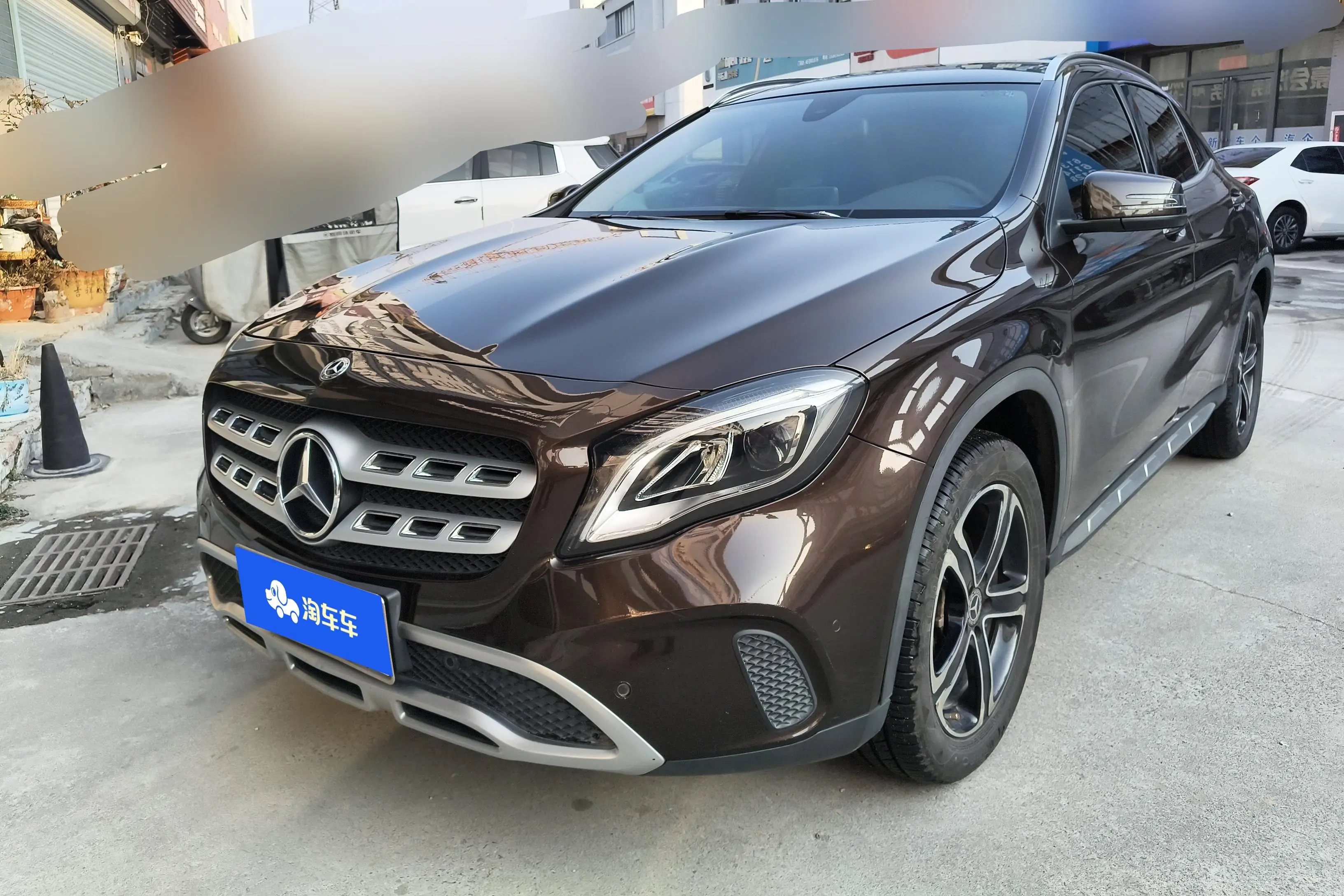 Mercedes-Benz GLA  из Китая