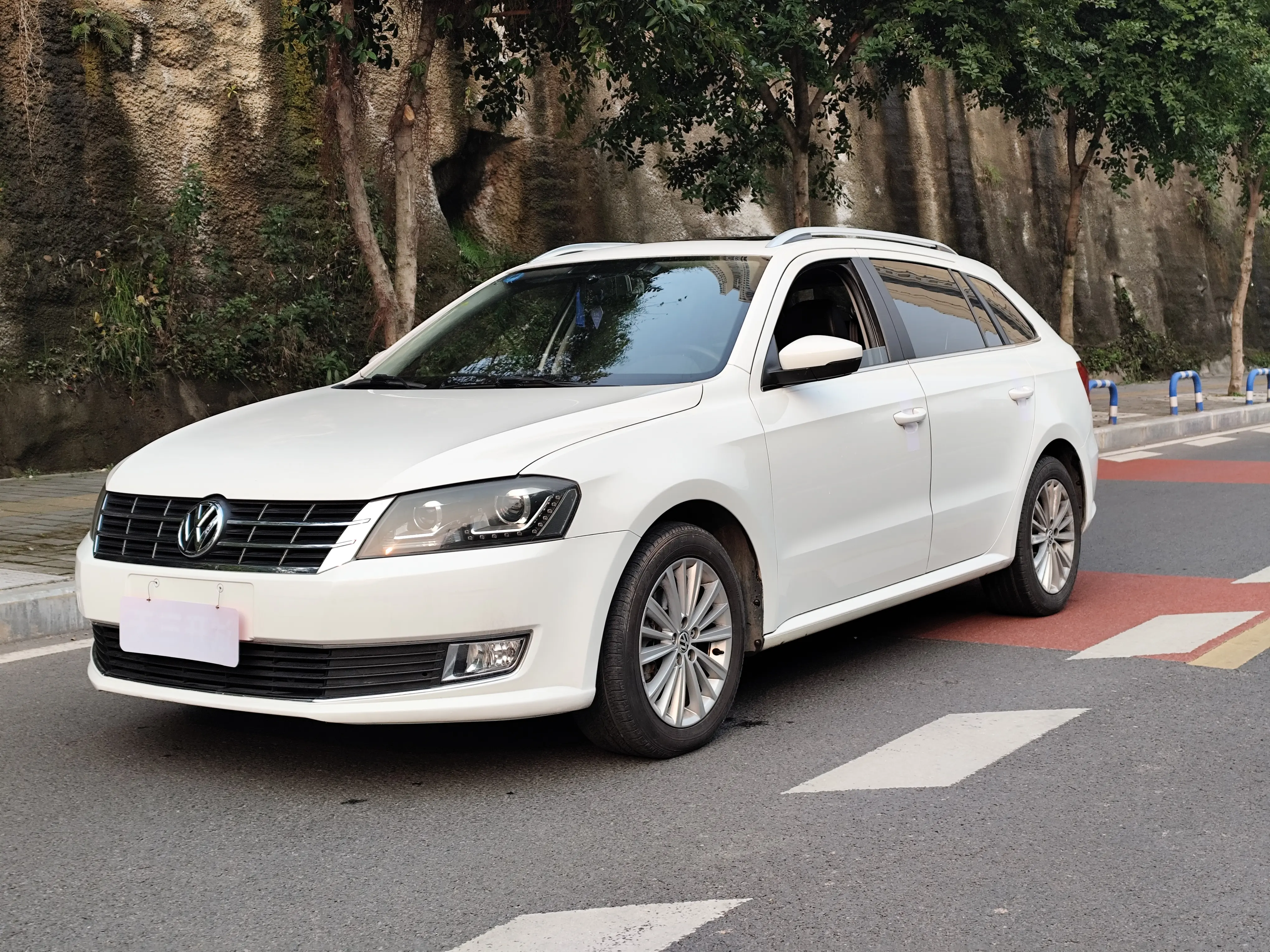 Volkswagen Langxing  из Китая