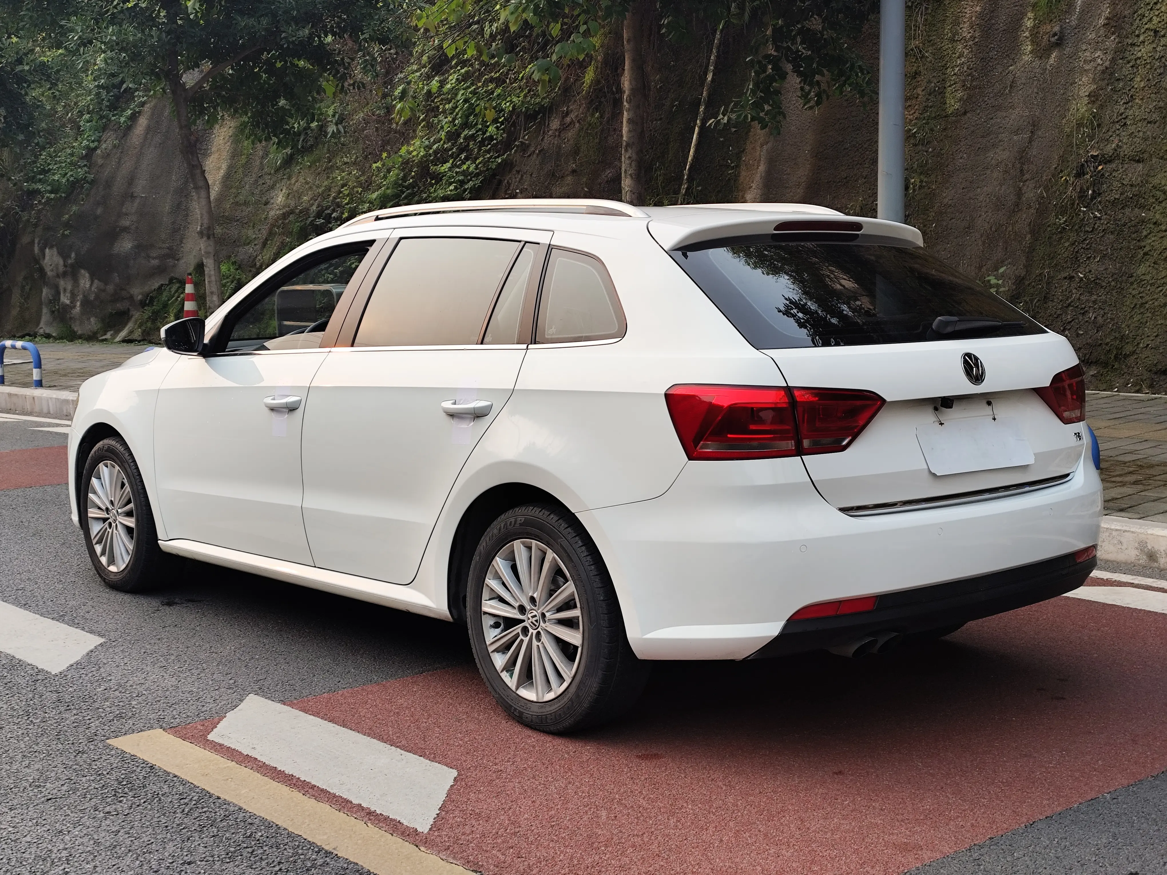 Volkswagen Langxing  из Китая