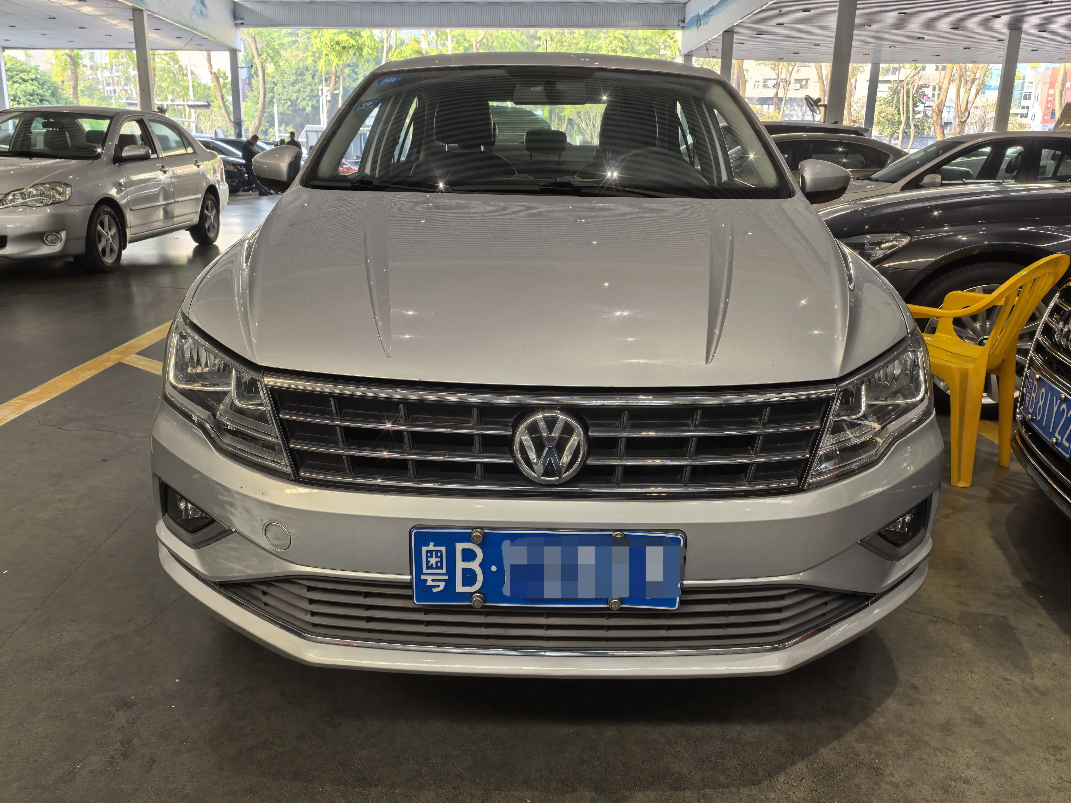 Volkswagen Jetta  из Китая