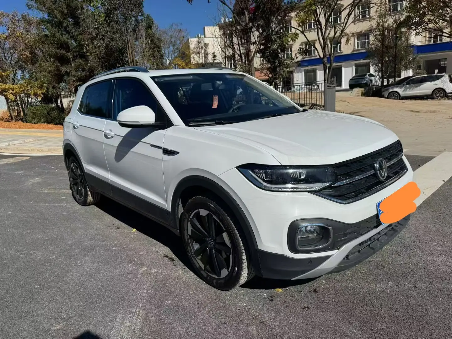 Volkswagen Explore the shadows  из Китая