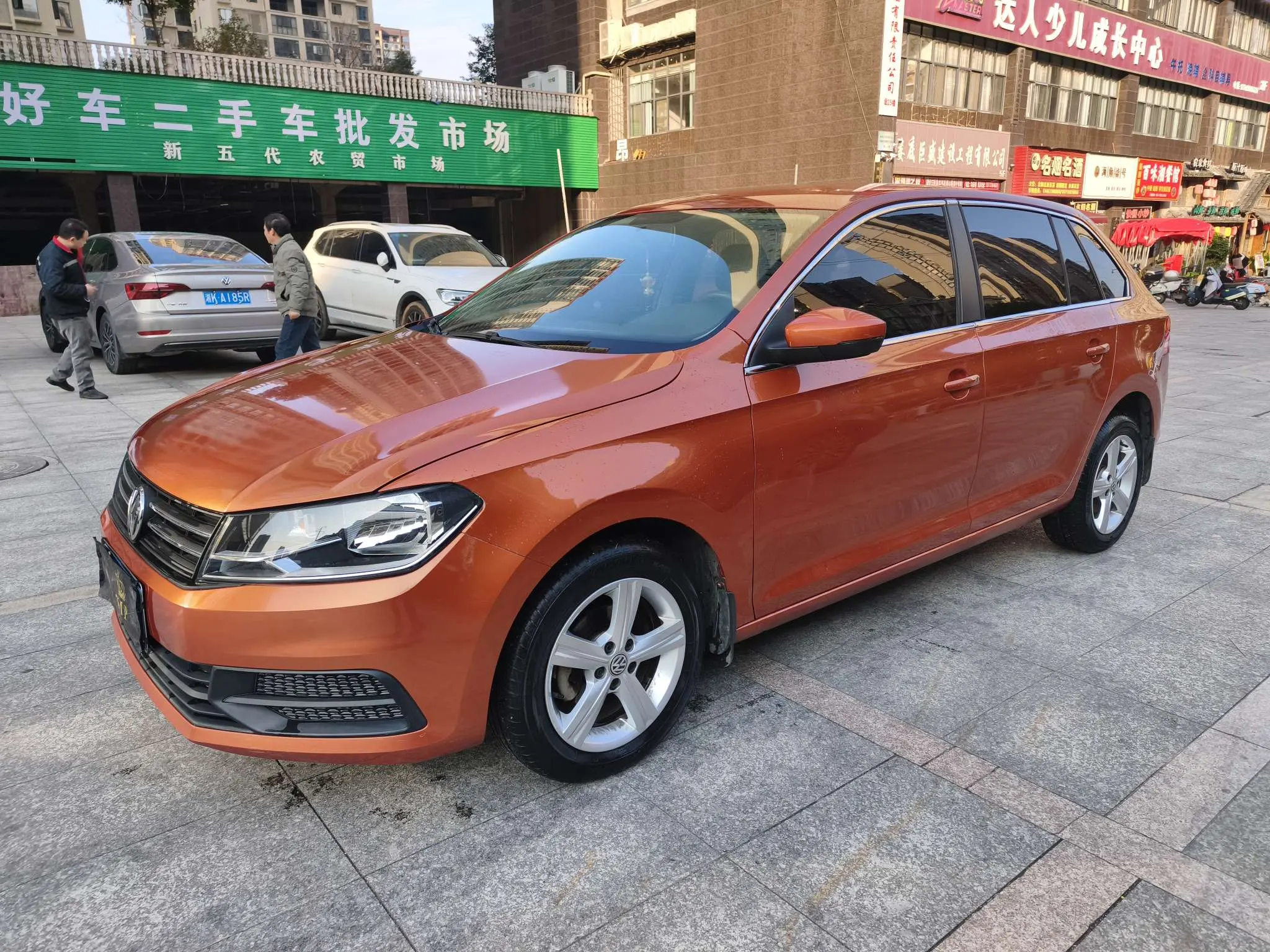 Volkswagen Santana  из Китая