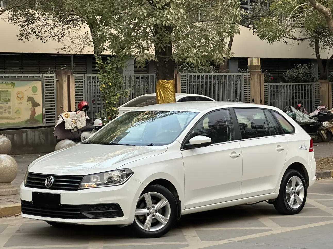 Volkswagen Santana  из Китая