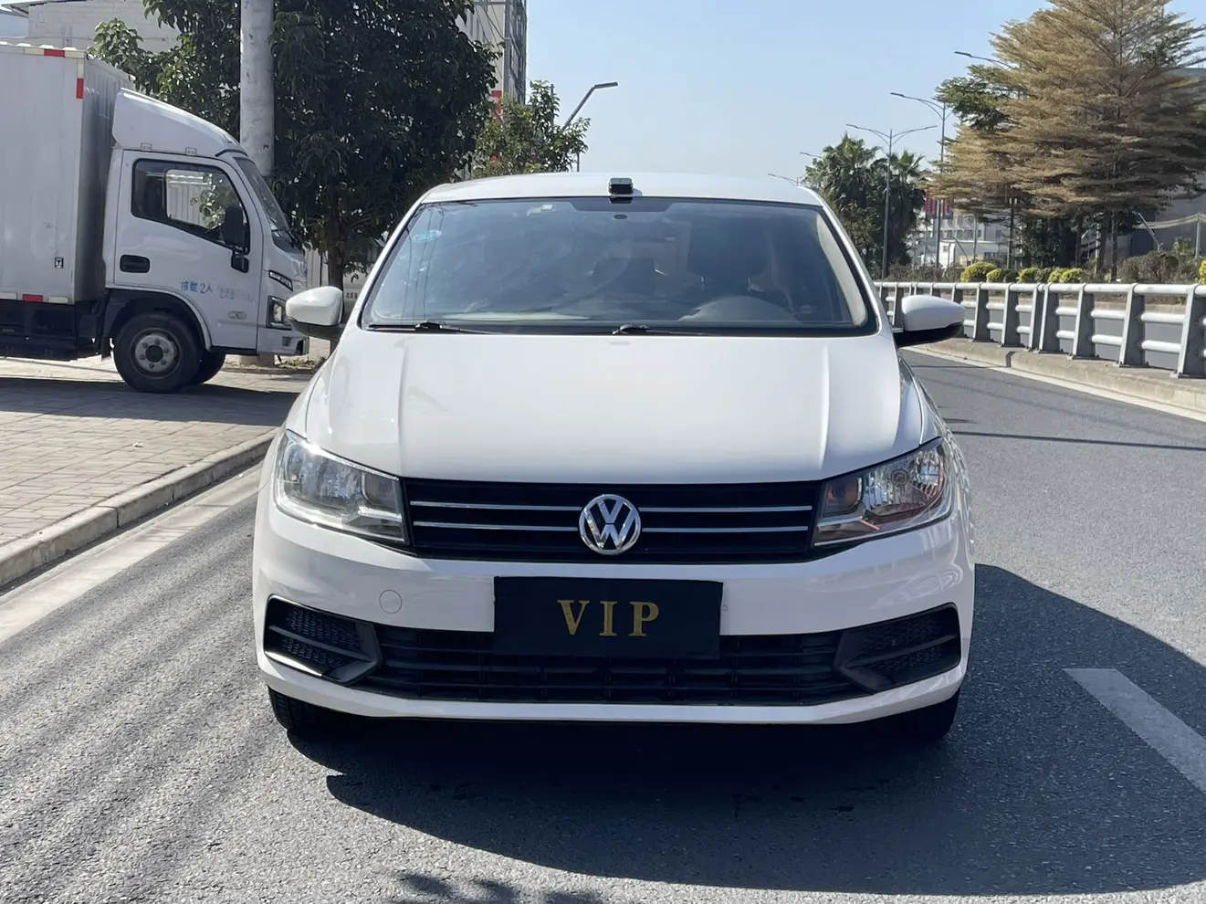 Volkswagen Santana  из Китая